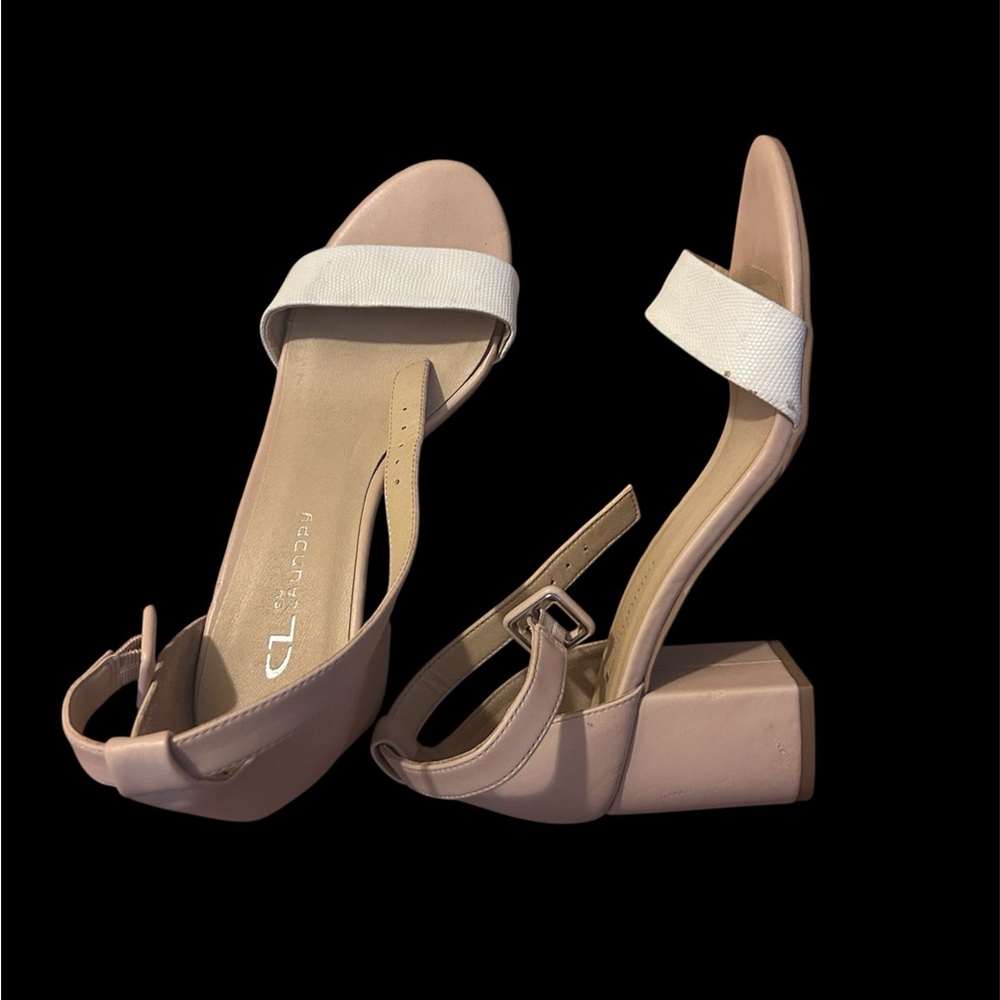 CL by laundry size 8.5 Elegant Nude Block Heel Sandals